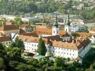  التشيك:  براغ:  
 
 Strahov Monastery